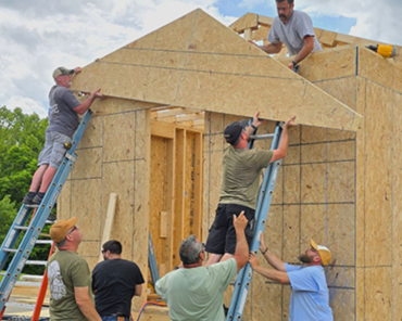 La Asamblea de Dios construye casas para jóvenes huérfanos